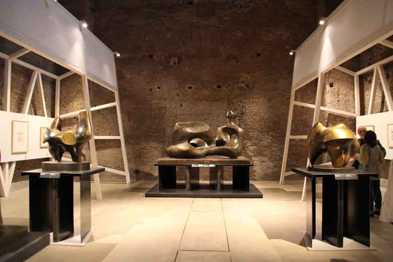 Le sculture di Henry Moore a Roma in mostra alle Terme di Diocleziano