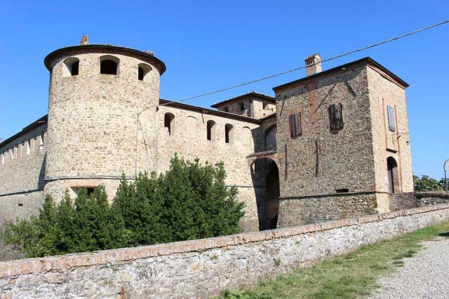 Castello di Agazzano Val Trebbia